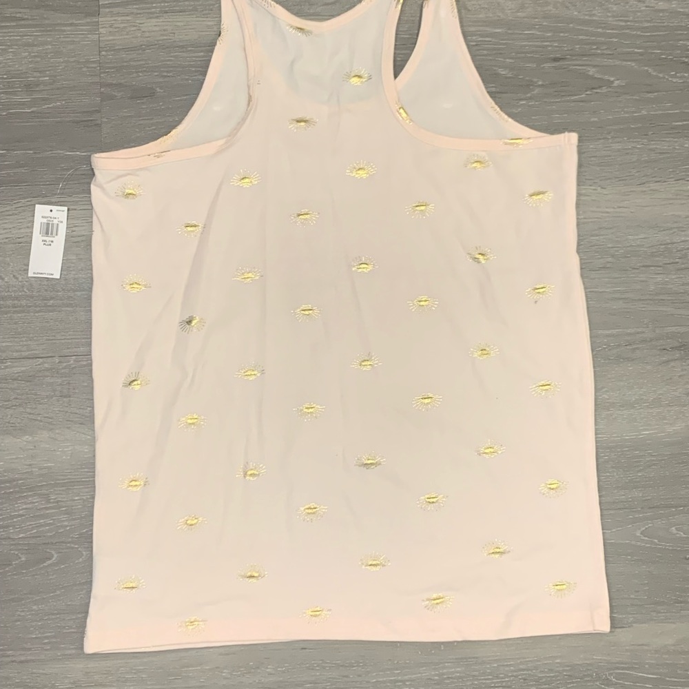NWT old navy fitted tank